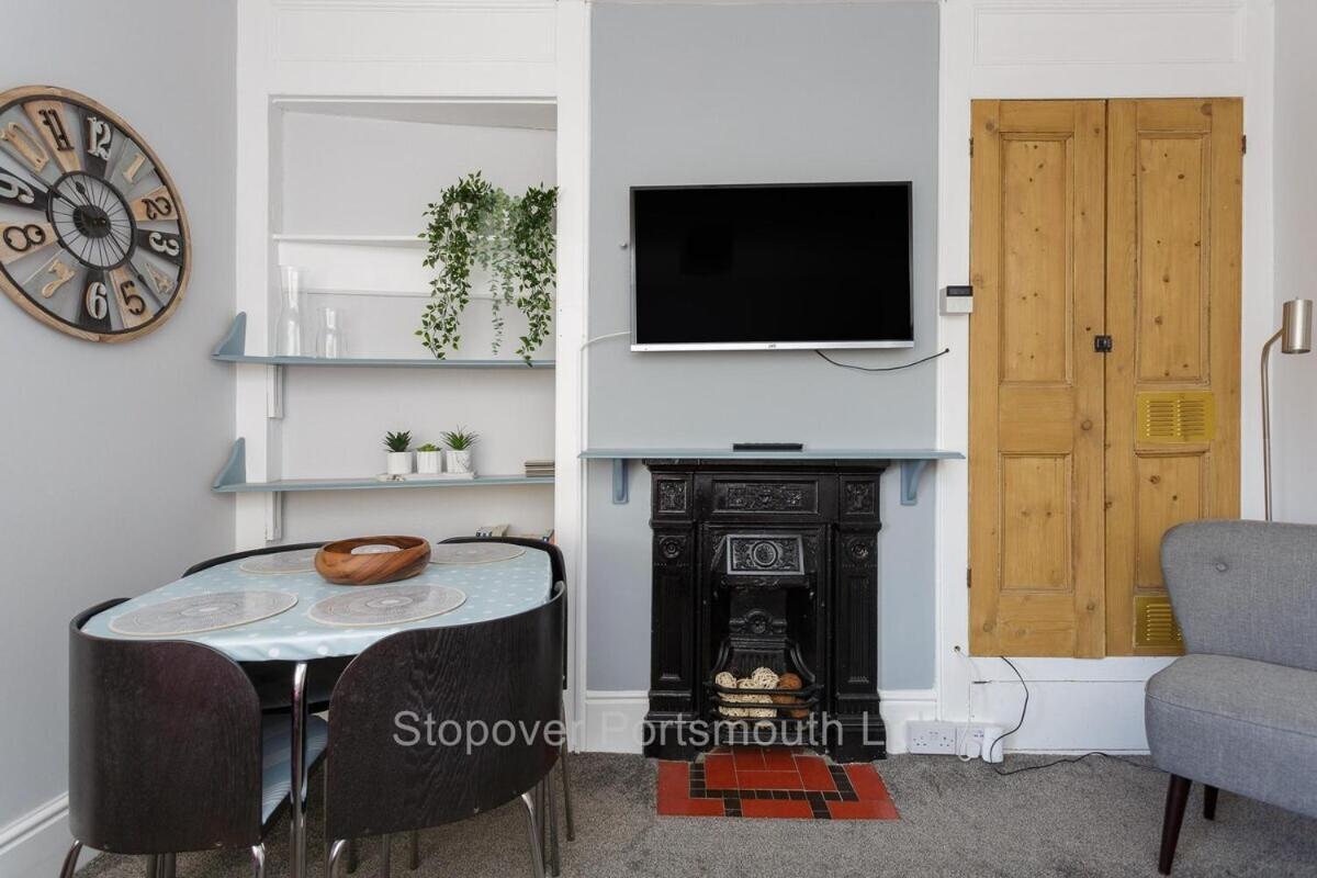 Stopover At Orchard Apartment Light And Cosy Portsmouth Phòng bức ảnh